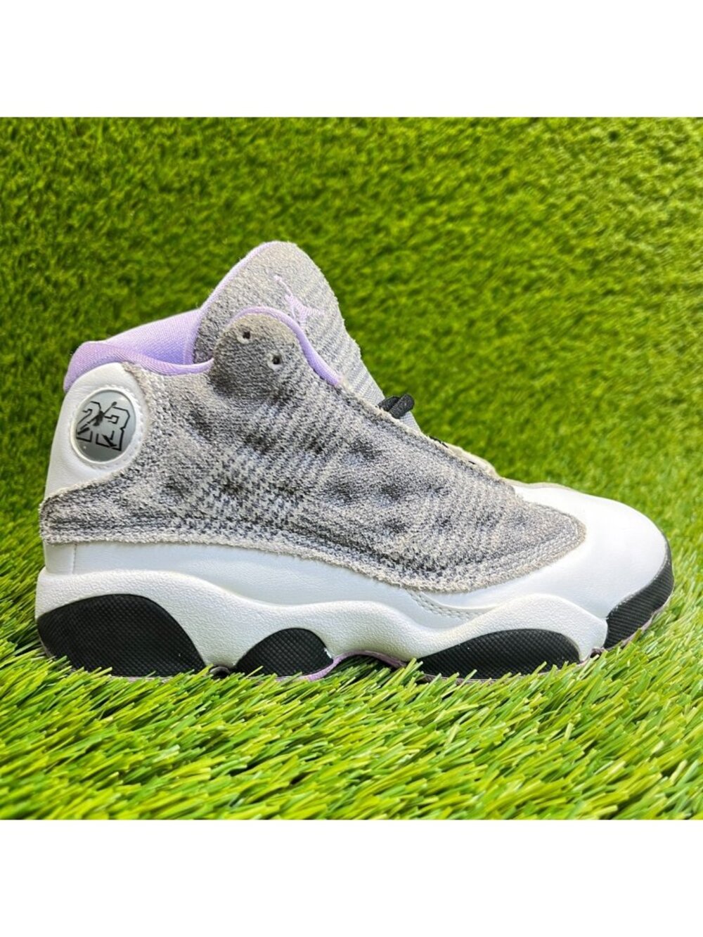 Nike Air Jordan 13 Retro Boys Size‎ 1Y White Gray Purple Athletic Shoes Sneakers